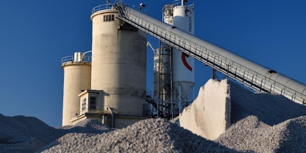 Holcim Beton, betoncentrale in Merksem